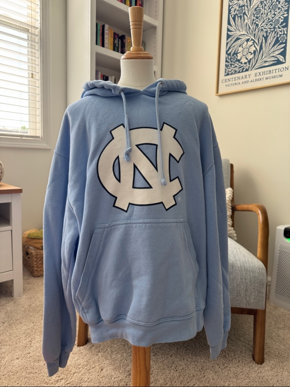 Gear For Sports Light Blue UNC Logo Crewneck Hoodie